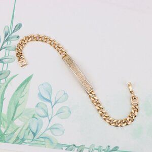 "Elegant Rose Gold Bracelet with Greek Key and CZ Detailing, XPBL0840